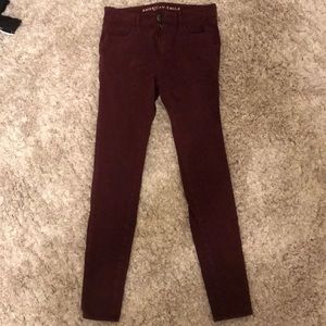 American Eagle Hi-Rise Jegging Maroon Size 0
